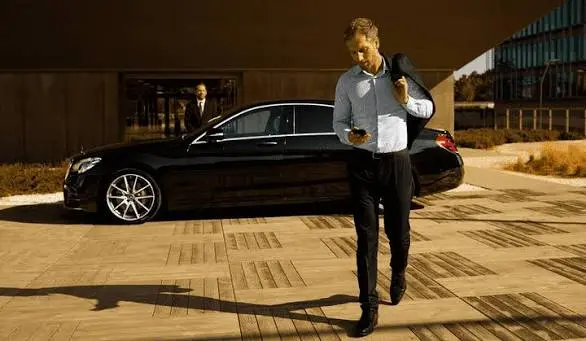 Popular corporate chauffeur routes in Zurich including Paradeplatz, Zurich West and Basel