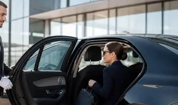 Corporate chauffeur service Zurich accounts with monthly billing for companies