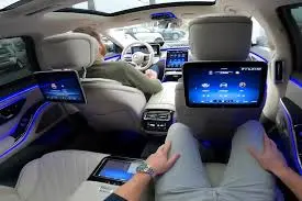 Zurich airport corporate chauffeur transfer with meet and greet at arrivals