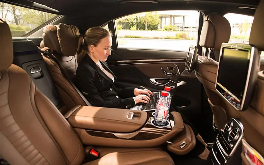 Hourly chauffeur service Zurich from Swiss Limo, a licensed and insured Swiss chauffeur operator