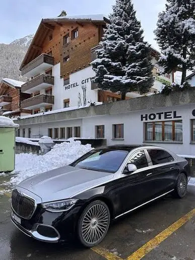 VIP airport transfer Zurich with a private chauffeur and luxury car at Zurich Airport