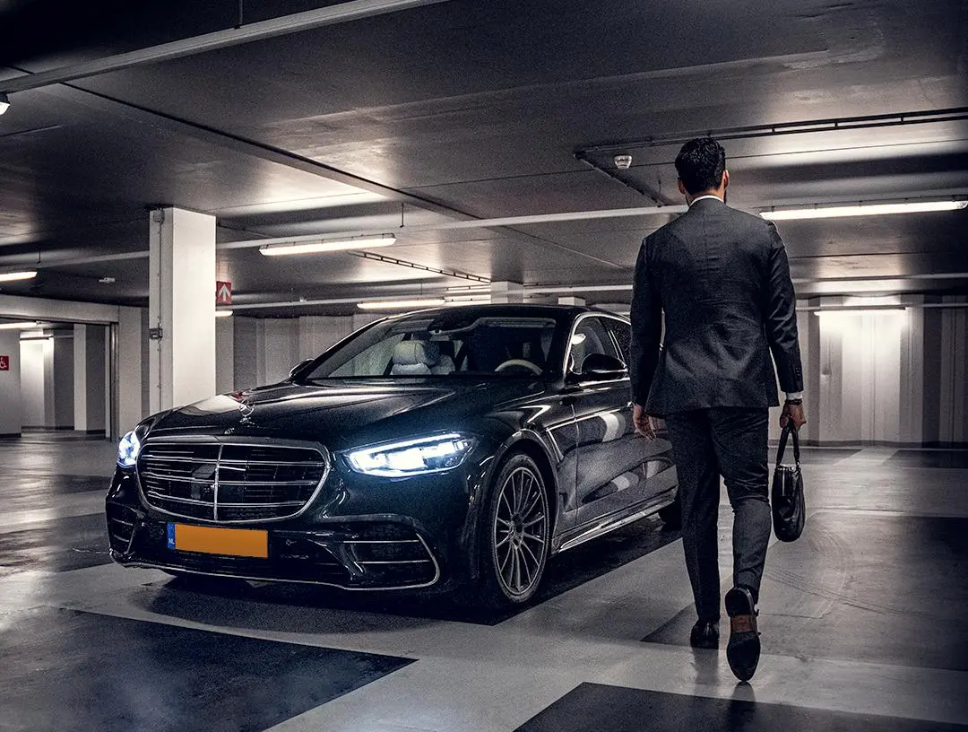 Zurich airport chauffeur pickup with meet and greet in the arrivals hall