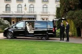 Hourly chauffeur service Zurich on the A4 and A14 motorway route to Lucerne