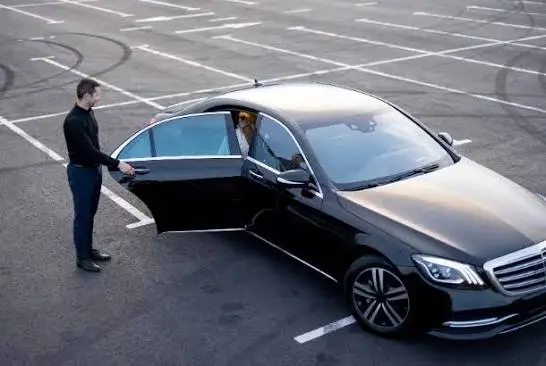 Zurich to Zermatt private transfer by chauffeur through the Rhone Valley with the Matterhorn ahead